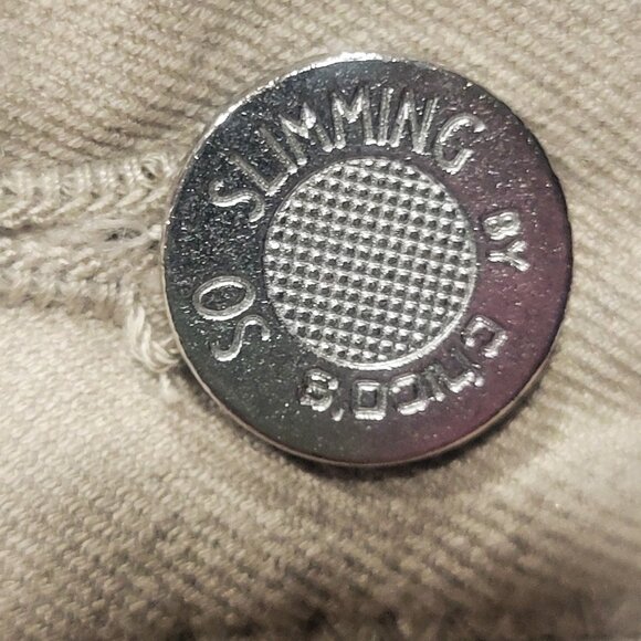 Chico's So Slimming Lt. Beige Ankle Pants Tummy Control - Size 1 (fits size 8) - Picture 9 of 12